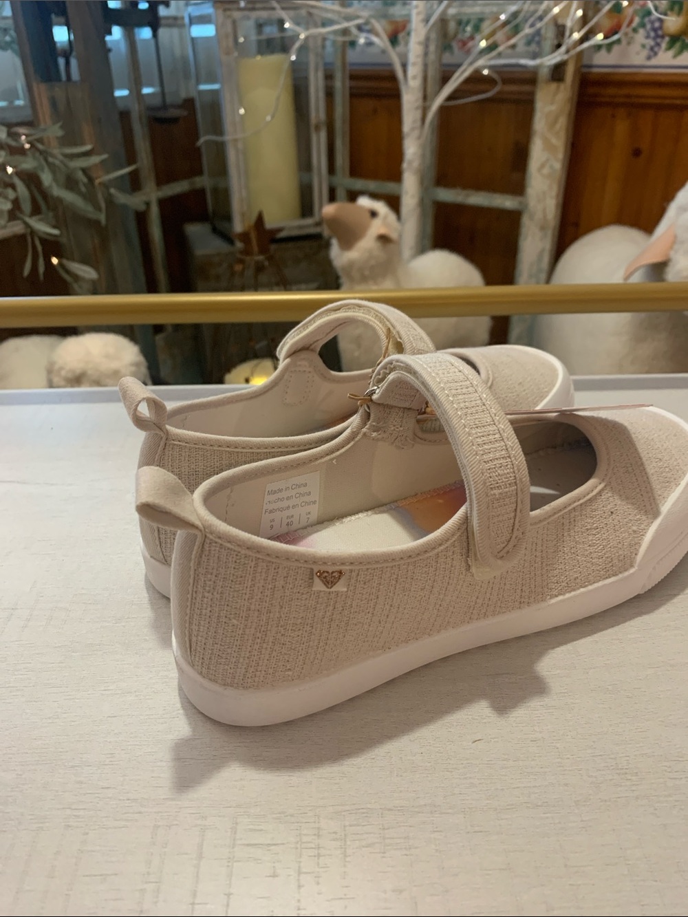 Roxy Women’s Beige Mary Jane Sneakers with White Soles - Picture 3 of 9